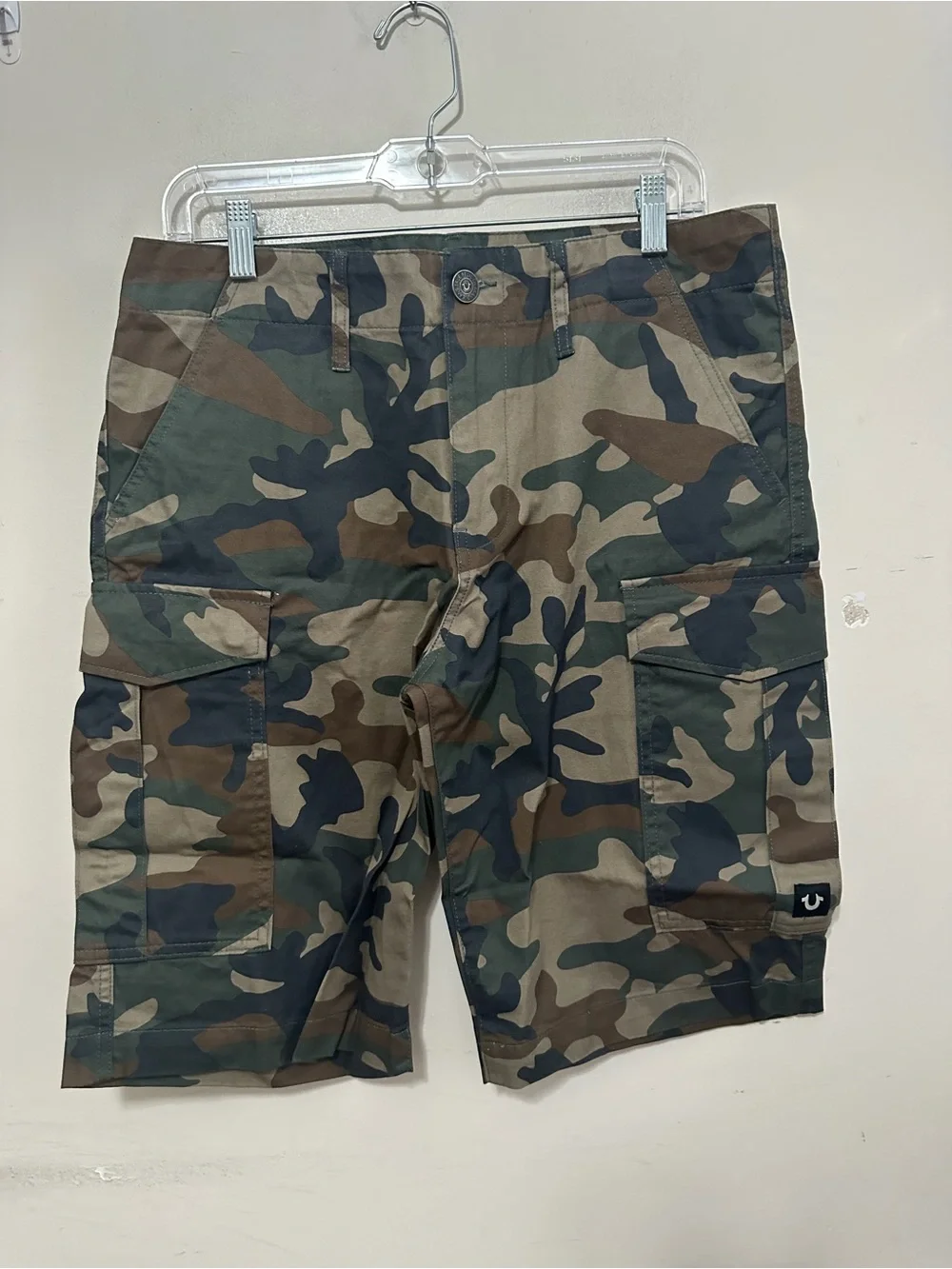 True Religion Camo Cargo Shorts Men’s Size 30 NWT Military Utility Cotton
